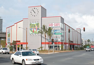 It’s almost 11 ‘o’ clock: Do you know where your stuff is? The recently opened Hawaii Self-Storage on Waialae has an imposing presence, along with a handful of similar facilities now in East Oahu to reduce the stress of island residents’ “space issues.” Photo from Hawaii Self-Storage.