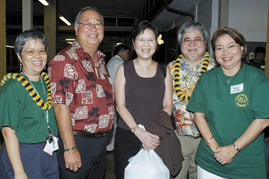 Marian Chun, Mike Takamoto, Sheree and Steven Nakashima and Val Nomura