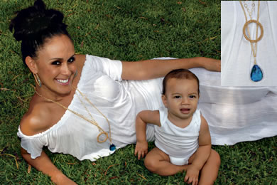 Nicole Thompson with baby Amuia Coffin