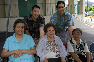 Reid Kondo, Stephen Chong (front) Marjorie Smith, Jane Tomomitsu and Aurora Vinas