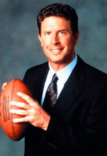 Catch Dan Marino at the Legends Pro Football Celebrity Weekend — if you can afford it