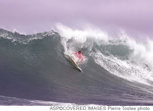 Yuki Tako showed no fear in the gauge at Sunset Beach during the Xcel Pro presented by No Fear