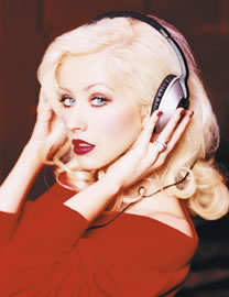 Christina Aguilera will be in Vegas March 3