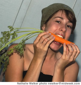 Not only Bugs Bunny loves carrots