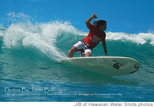 There were some perfect little waves for the Steinlager Shaka Longboard Series final