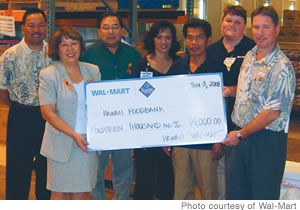 Wal-Mart donates $14,000 to the Hawaii Foodbank