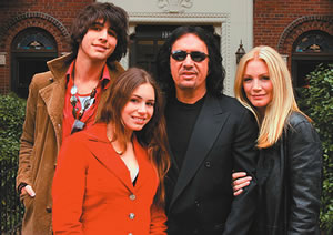 Gene Simmons and family