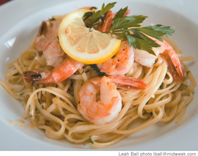 The shrimp scampi alla linguini is a favorite at Zia's Caffe Hawaii in Kaneohe. Shrimp is sauteed in white wine, butter, lemon and garlic