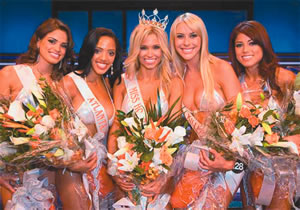 Hooters 12th Annual International Swimsuit Pageant