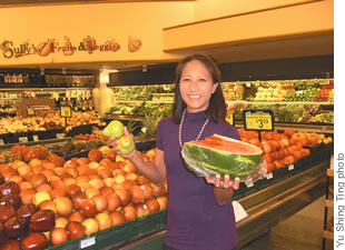 People often think eating healthy is expensive, dietitian Letty Nagata disagrees. At Foodland, we found watermelon for 19 cents a pound