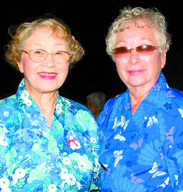 Doris Hiramoto and Helen Nakaoka