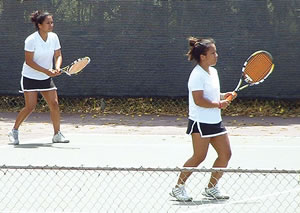 Sisters Genoa and Elora Morton at the OIA championship tournament. Photo courtesy of the Morton family.