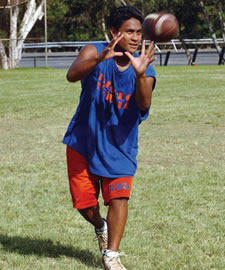 Kalaheo Mustangs sophomore quarterback Phil Taui. Photo by Nathalie Walker