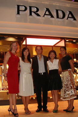 Daniel Dae Kim with wife Mia, Jennifer Pang, Lesli Yano and Fern Yoon