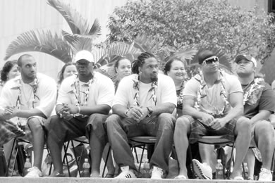 Making a special appearance at the Pro Bowl rally were Julian Peterson of the Seattle Seahawks