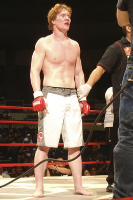 Richie Whitson of Alaska knocked out former Hawaii champion and Shooto veteran Ray 
