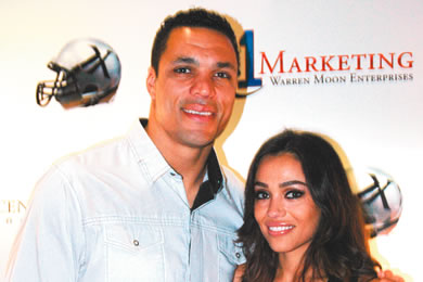 Tony Gonzalez with wife October.