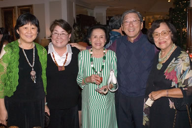 Janice Tyau Petersen, Lois Sueda, Joanna Sullivan, Lloyd Sueda and ...