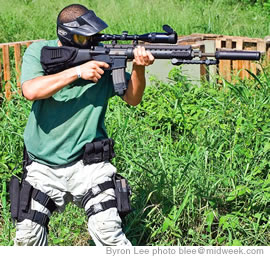 Mark Ishisaka takes aim