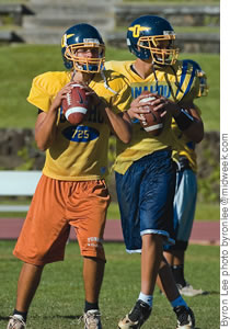 Cayman Shutter (left) and Kimo Makaula work on their drop-backs