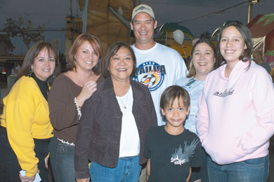 Rae Cullen, Donna Ufuti, Sarona DeCosta, James, Alakai, Pualani and Kaui Todd